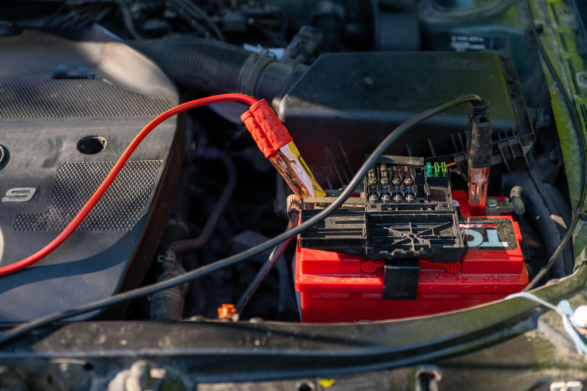 Battery & Electrical